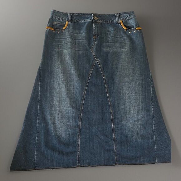 WAH JEANS Denim Maxi Skirt Embroidered Studded Size 20 Vintage Western Boho - Picture 1 of 7